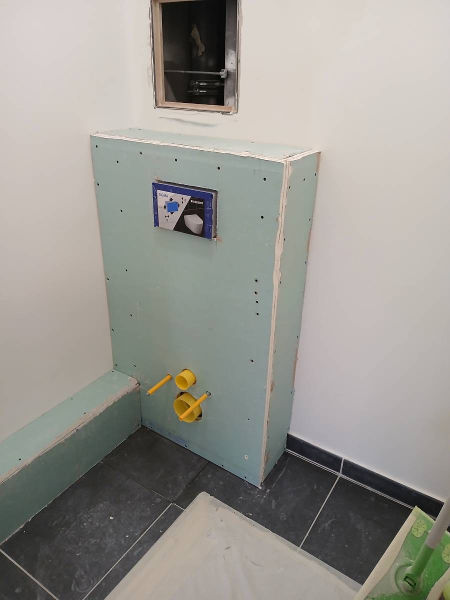 R&eacute;novation de WC : remplacement d'un WC classique par un WC suspendu image 6
